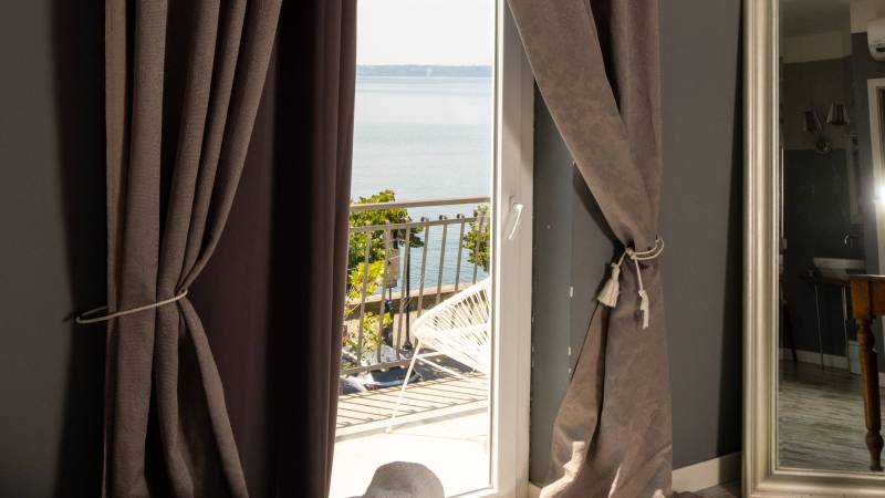 Hotel-Diffuso-Borgo-Vista-Lago-Trevignano-Roma-junior-suite-con-balcone-vista-lago-1689 Hotel-Diffuso-Borgo-Vista-Lago-Trevignano-Roma-junior-suite-con-balcone-vista-lago-1689